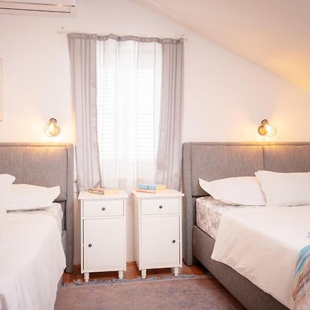 Kalina Deluxe Apartments เยลซา ภายนอก รูปภาพ