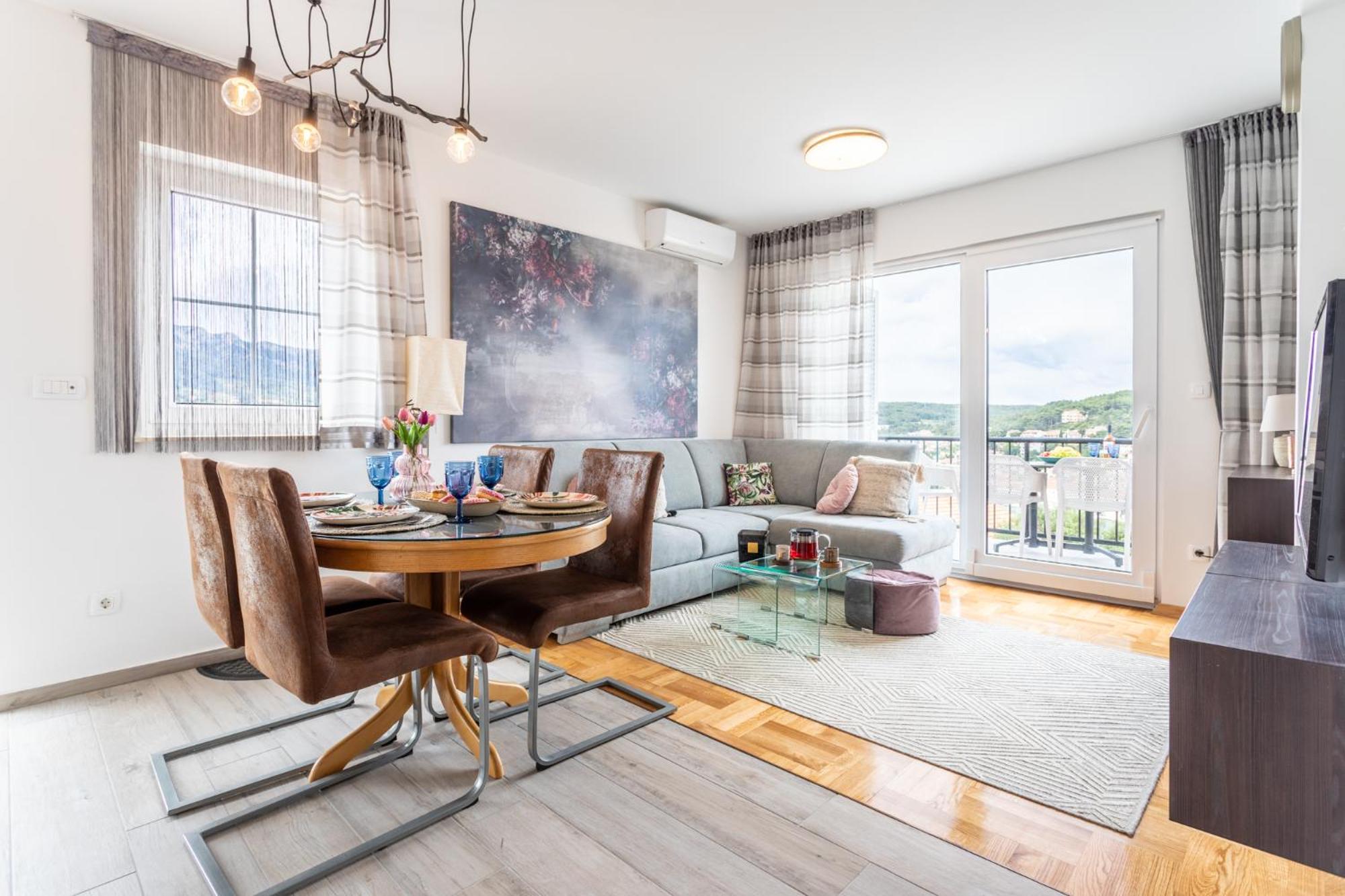 Kalina Deluxe Apartments เยลซา ภายนอก รูปภาพ