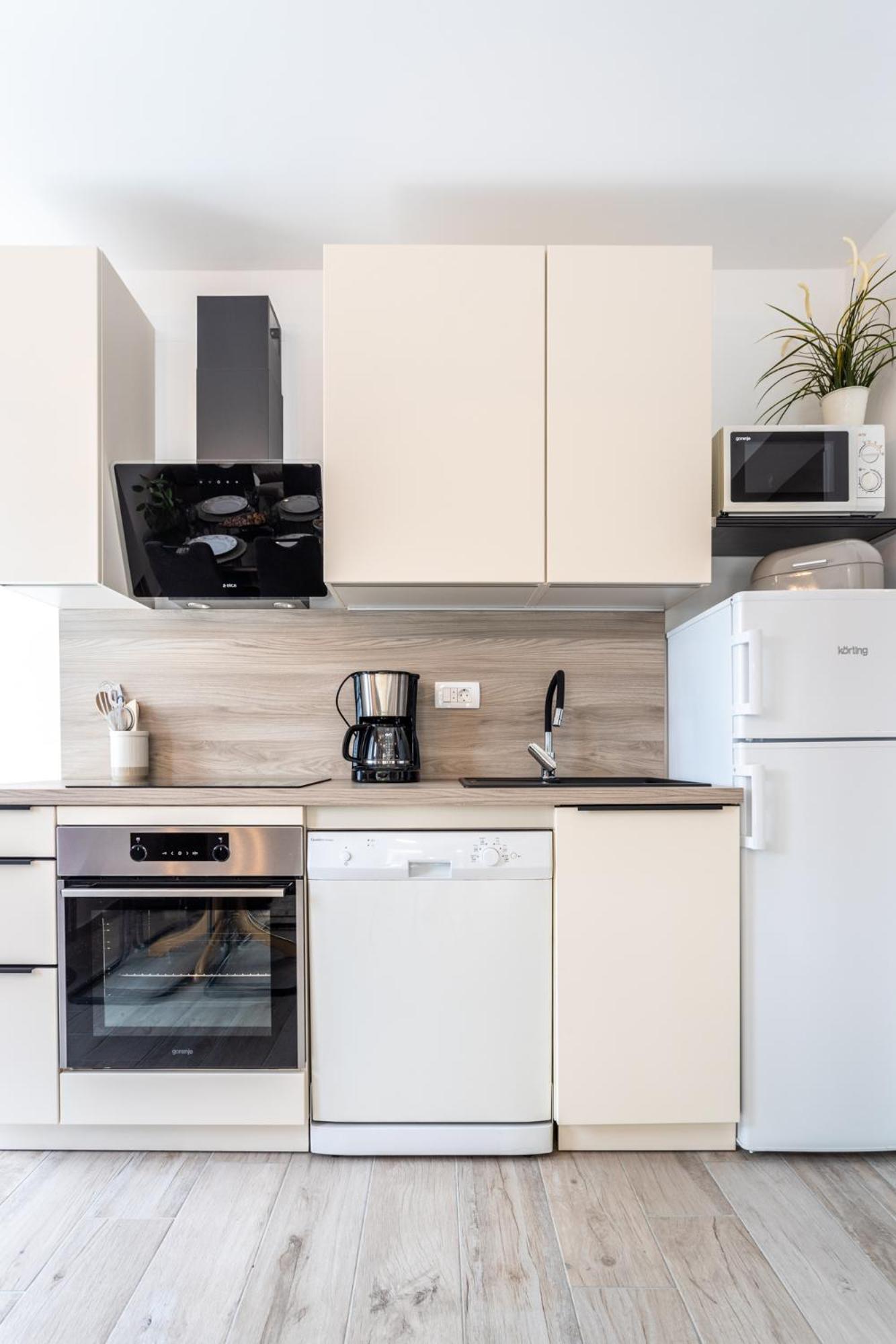 Kalina Deluxe Apartments เยลซา ภายนอก รูปภาพ