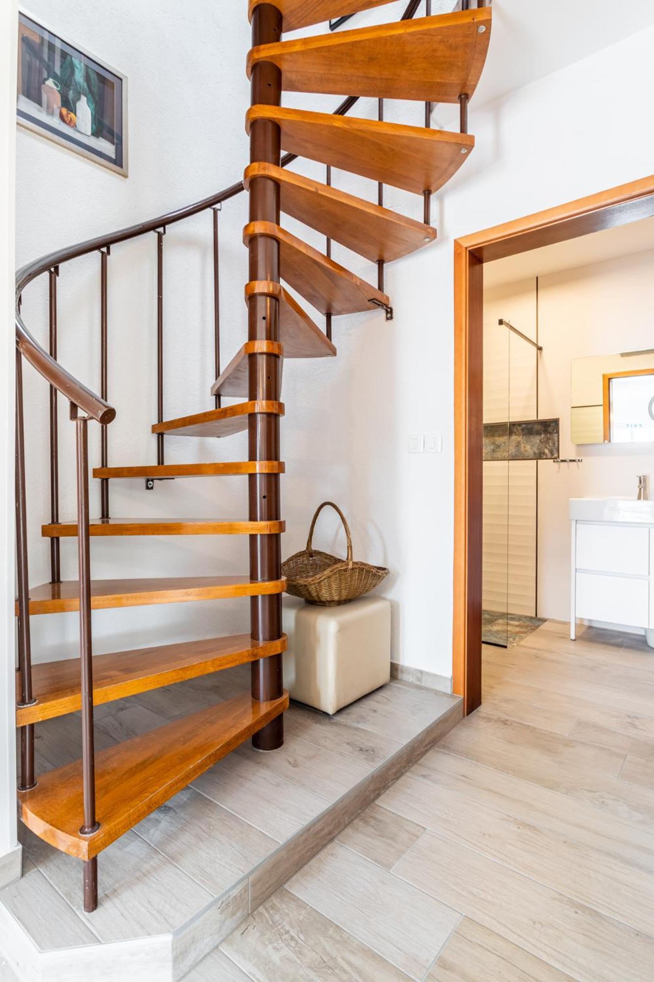 Kalina Deluxe Apartments เยลซา ภายนอก รูปภาพ